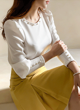 [루이스엔젤] 진주라이너 슬림 핀턱 절개라인 퍼프소매 블라우스 티셔츠